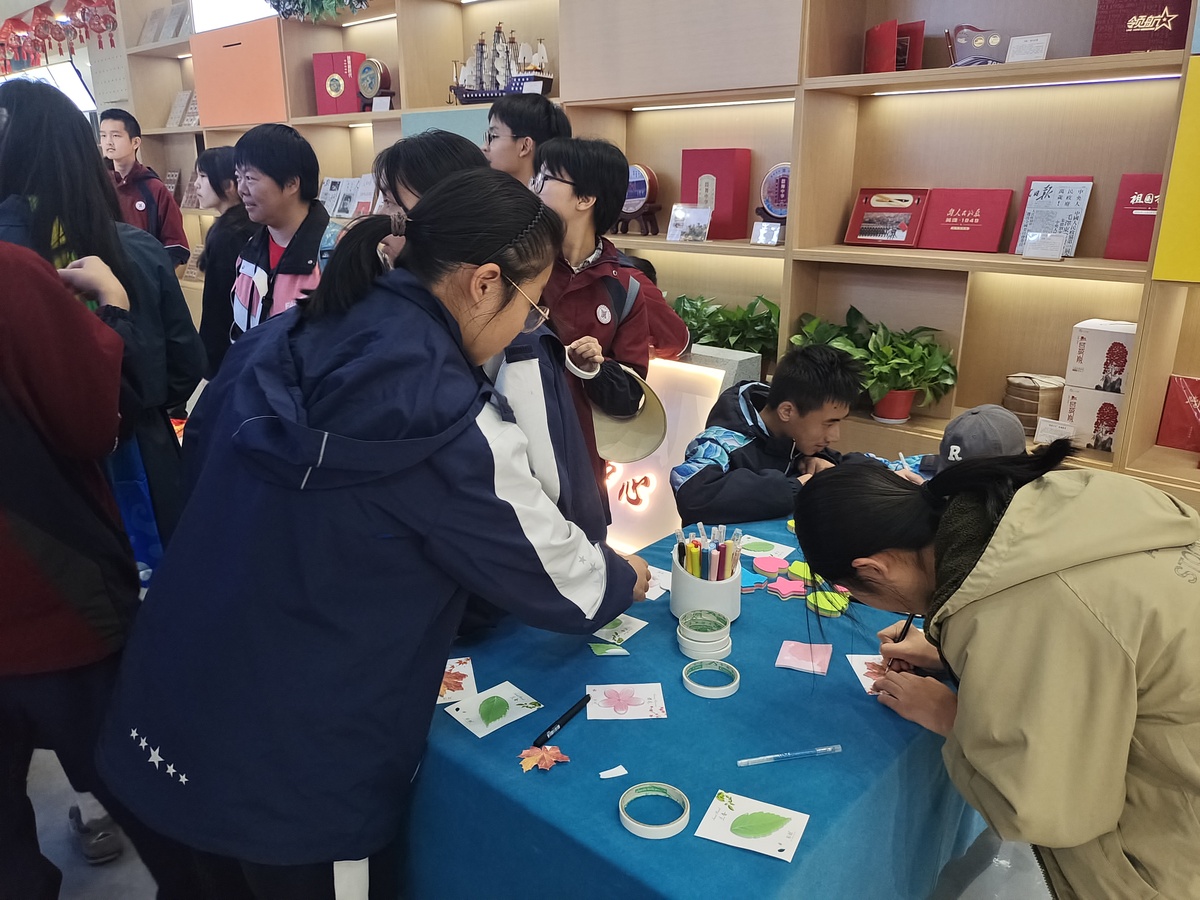 濃濃庫甬情！人民文創(chuàng)西部研究中心迎來寧波研學(xué)團(tuán)
