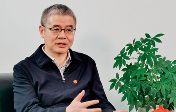 專訪龍芯中科董事長胡偉武：“芯”火相傳，擦干祖國身上的恥辱